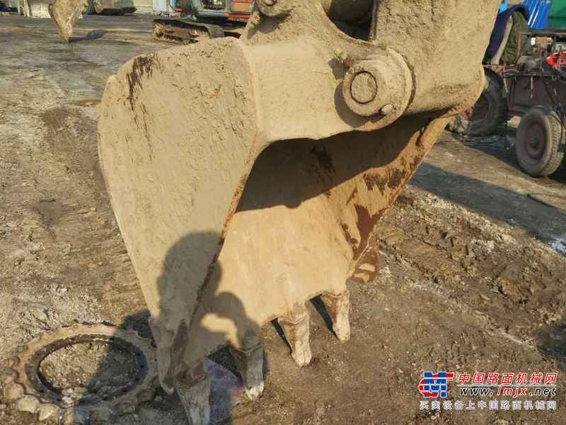山东出售转让二手8000小时2006年日立ZX120挖掘机