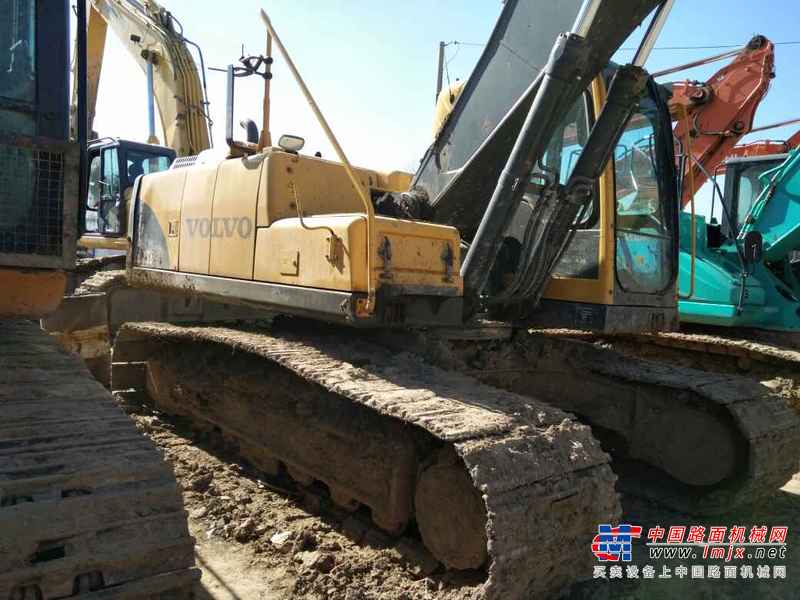 山东出售转让二手3500小时2013年沃尔沃EC210B挖掘机