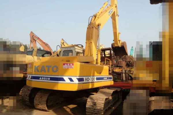广东出售转让二手8000小时2003年加藤HD700挖掘机