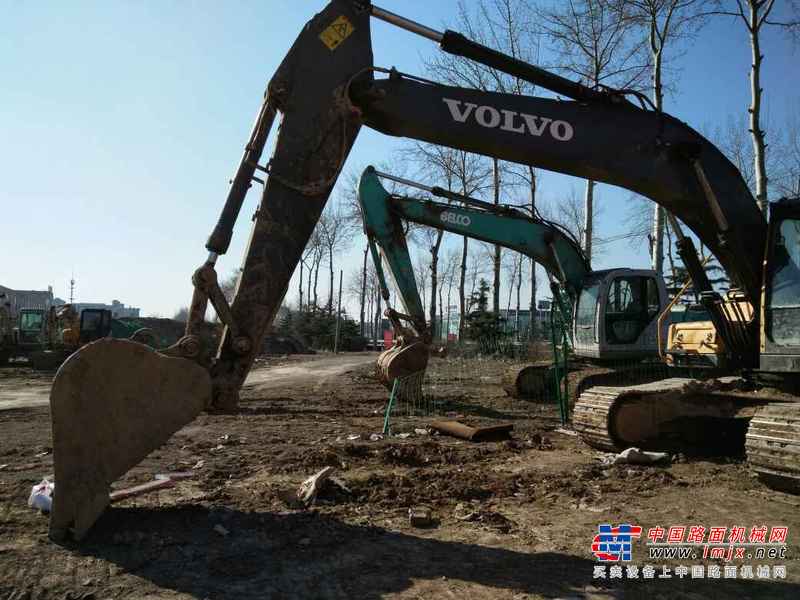 山东出售转让二手4000小时2012年沃尔沃EC210BLC挖掘机