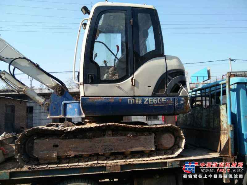 河南出售转让二手5000小时2011年中联重科ZE60E挖掘机