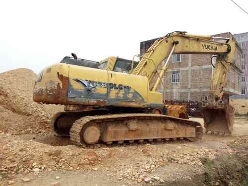 广西出售转让二手8658小时2009年玉柴YC225LC挖掘机