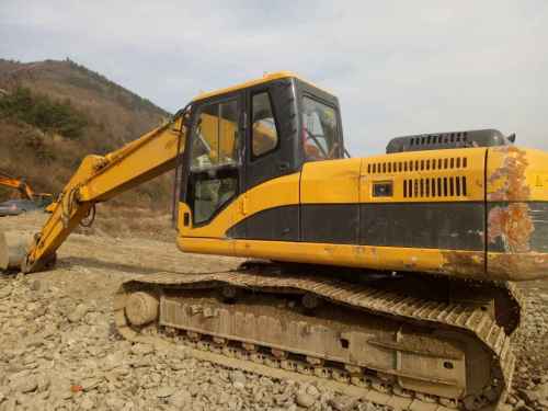 陕西出售转让二手2400小时2012年中联重科ZE230E挖掘机