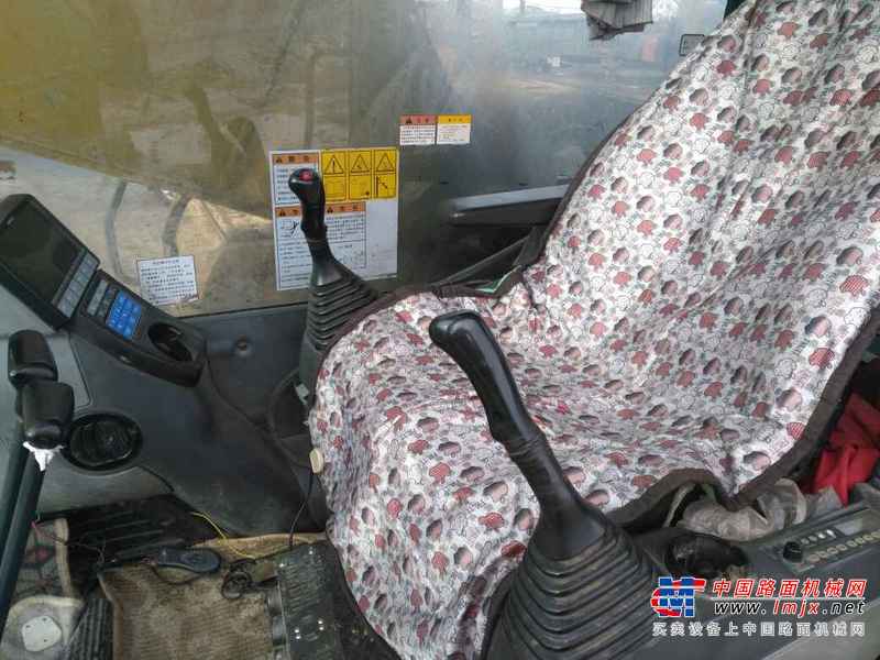 黑龙江出售转让二手14000小时2008年小松PC220挖掘机