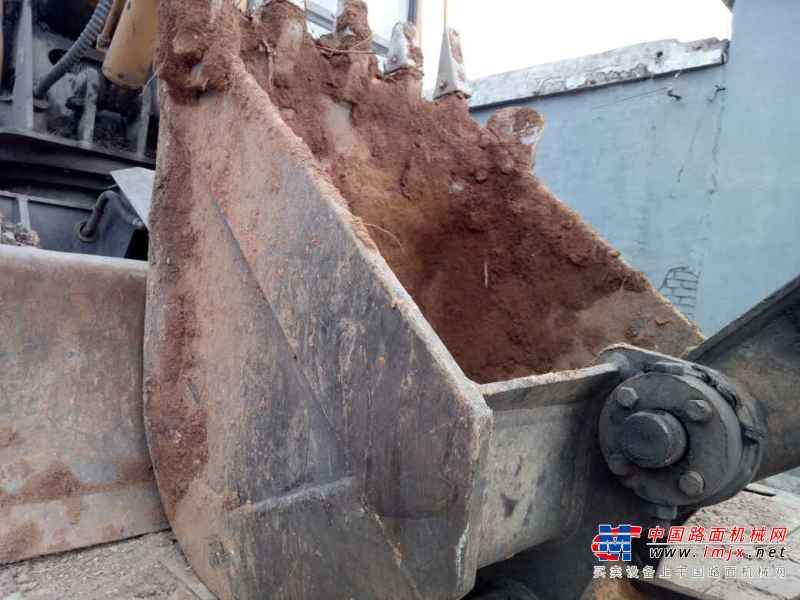 河南出售转让二手2624小时2014年临工LG685挖掘机
