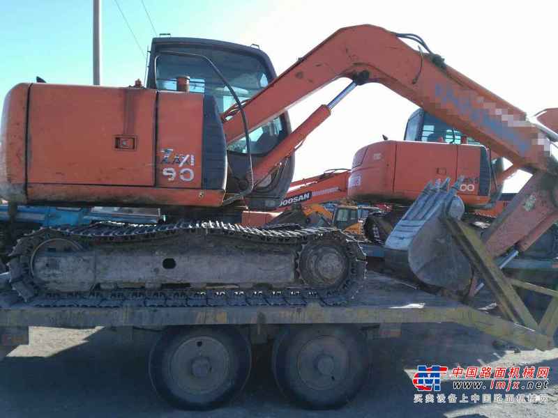 黑龙江出售转让二手13000小时2010年日立ZX70挖掘机