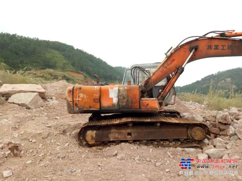 广西出售转让二手16870小时2003年日立EX120挖掘机