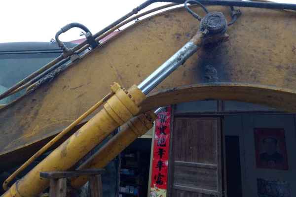 湖北出售转让二手8000小时2010年山重建机JCM913C挖掘机
