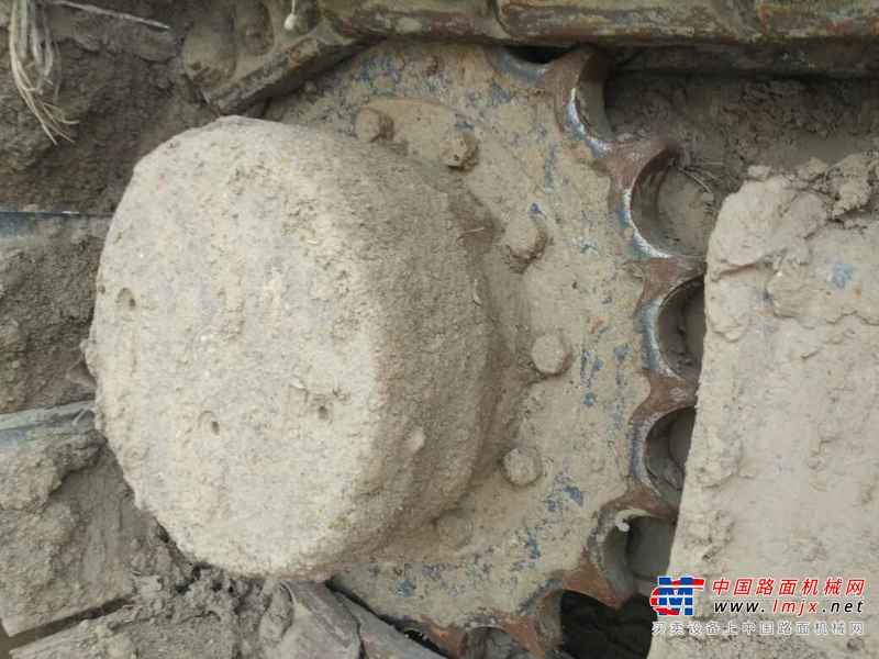山东出售转让二手8000小时2009年徐工XE60挖掘机