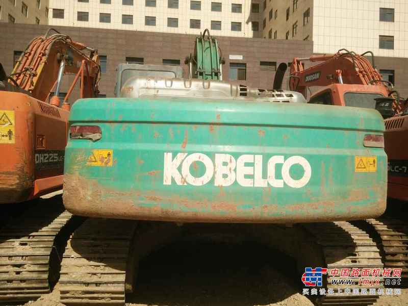 云南出售转让二手9000小时2012年神钢SK260LC挖掘机