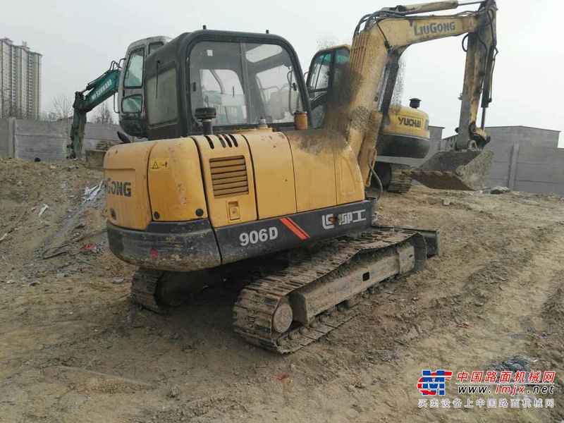 河北出售转让二手2400小时2014年柳工CLG906D挖掘机
