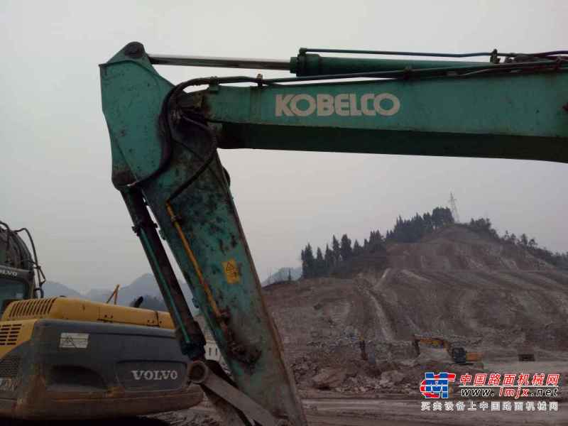 湖北出售转让二手12000小时2008年神钢SK210LC挖掘机