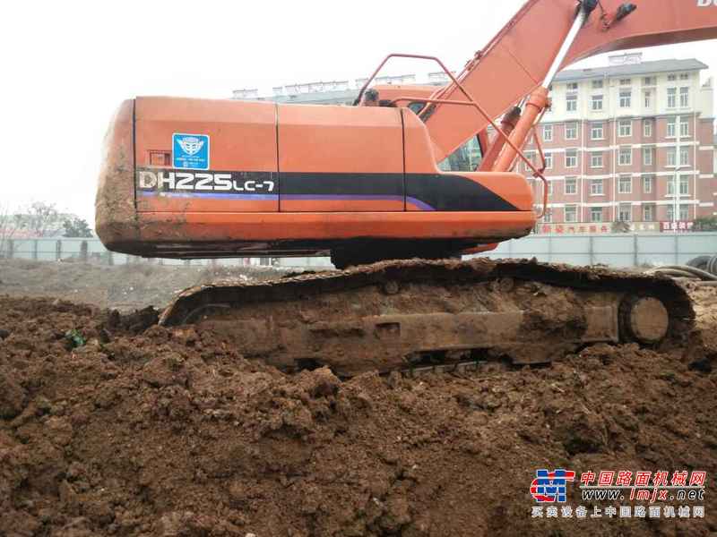 河南出售转让二手12000小时2006年大宇DH220LC挖掘机