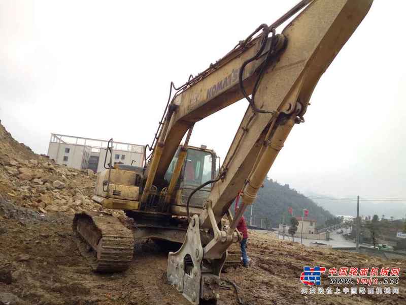贵州出售转让二手9221小时2011年小松PC240挖掘机