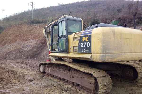 贵州出售转让二手9221小时2011年小松PC240挖掘机