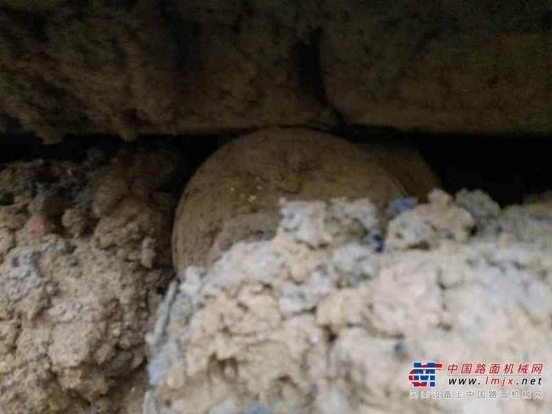贵州出售转让二手9436小时2010年现代R225LC挖掘机