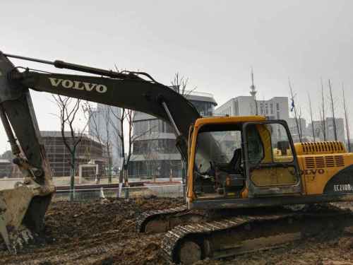 湖南出售转让二手10000小时2009年沃尔沃EC210BLC挖掘机