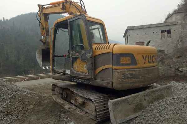 湖北出售转让二手5000小时2011年玉柴YC70挖掘机