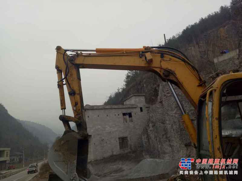 湖北出售转让二手5000小时2011年玉柴YC70挖掘机