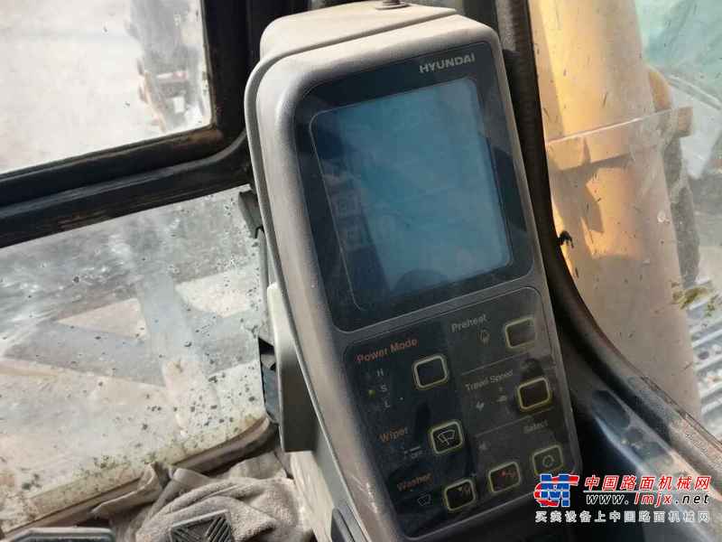 河南出售转让二手7800小时2010年现代R80挖掘机