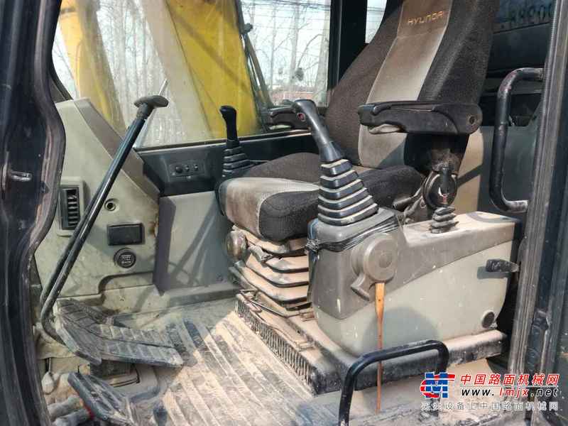 河南出售转让二手7800小时2010年现代R80挖掘机