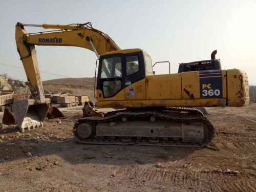河南出售转让二手8000小时2011年小松PC300挖掘机