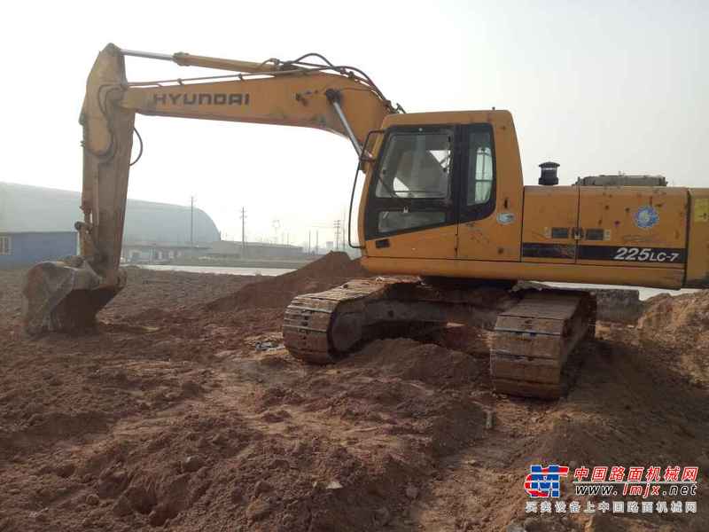 河南出售转让二手6775小时2007年现代R225LC挖掘机