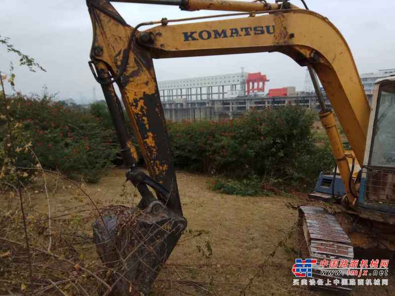广西出售转让二手12500小时2003年小松PC60挖掘机