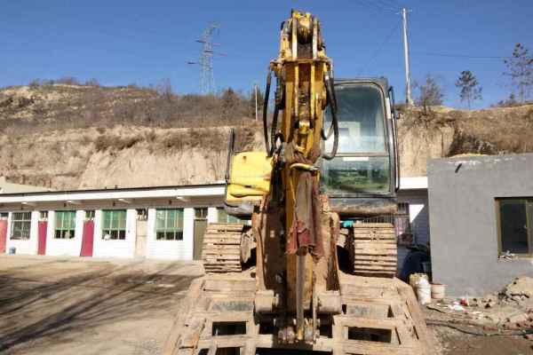 陕西出售转让二手5000小时2013年现代R80挖掘机