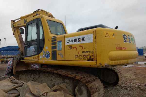 广东出售转让二手8310小时2006年小松PC200挖掘机