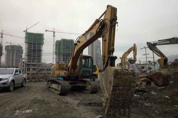 贵州出售转让二手10182小时2006年卡特彼勒320C挖掘机
