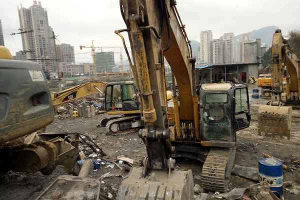 贵州出售转让二手13586小时2005年卡特彼勒320C挖掘机