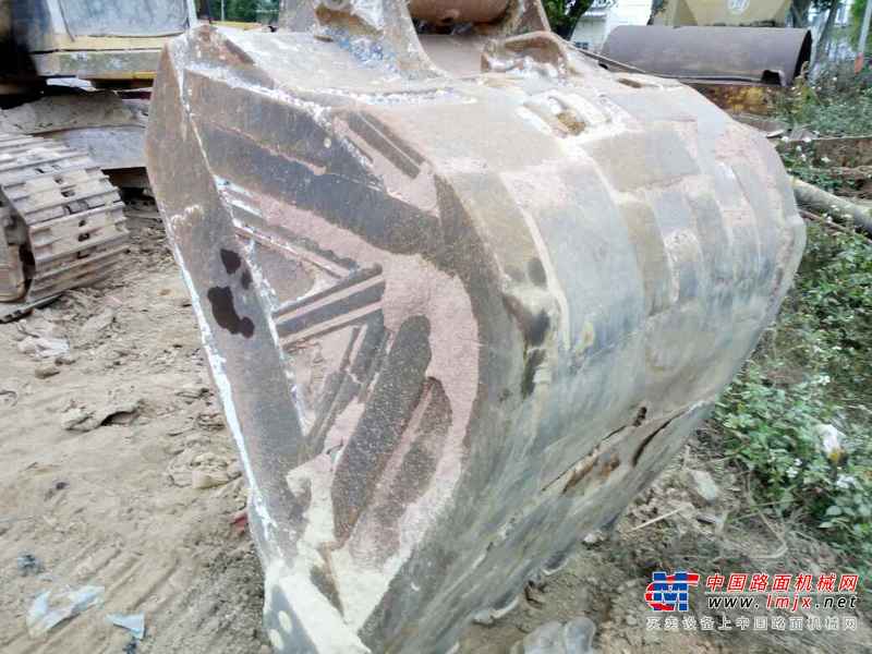 广东出售转让二手17600小时2003年小松PC200挖掘机