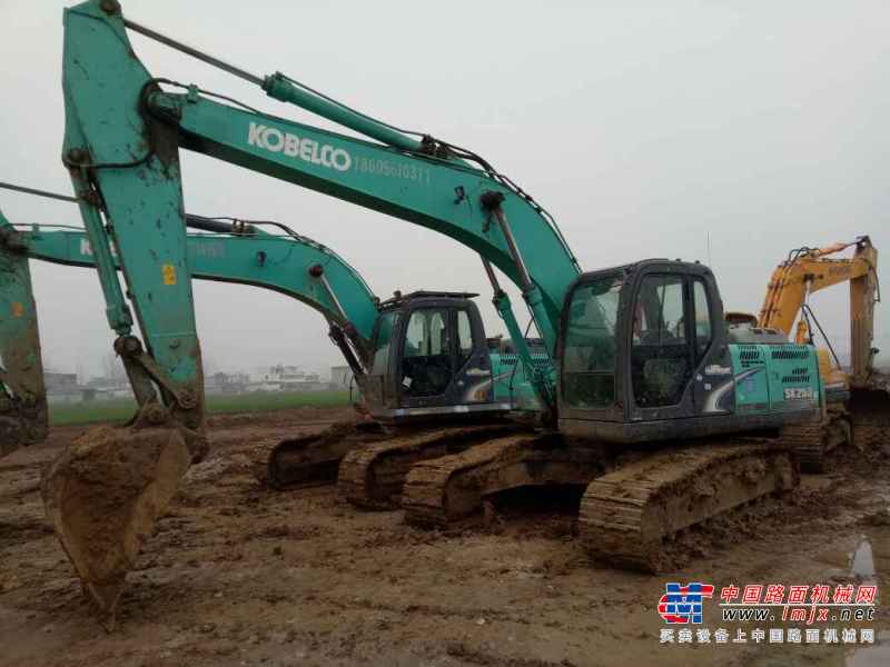 安徽出售转让二手8400小时2011年神钢SK210LC挖掘机