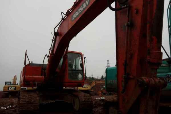 湖南出售转让二手9600小时2009年斗山DH215挖掘机