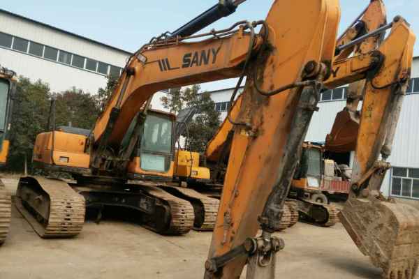 陕西出售转让二手4600小时2010年三一重工SY235C挖掘机