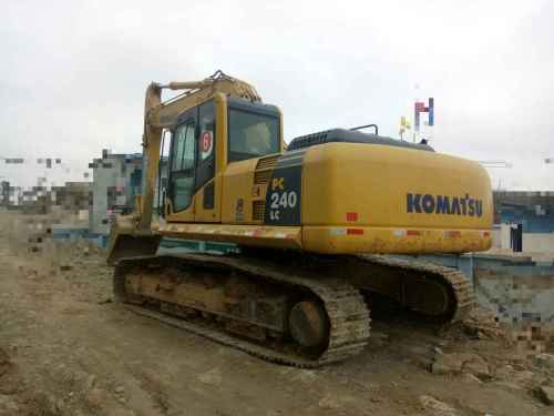 贵州出售转让二手7000小时2011年小松PC240挖掘机