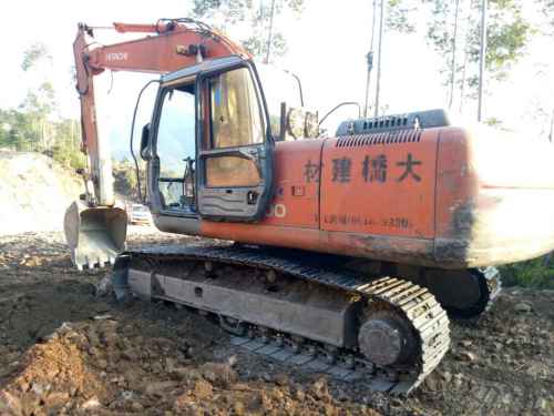 广东出售转让二手18326小时2010年日立EX200挖掘机