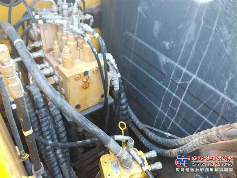 河南出售转让二手3200小时2013年现代R80挖掘机