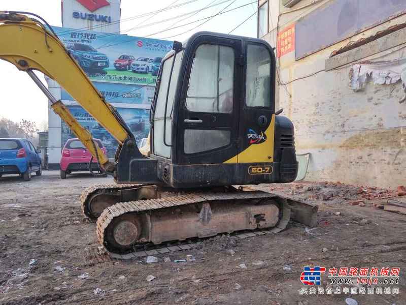 河北出售转让二手4300小时2010年现代R60挖掘机