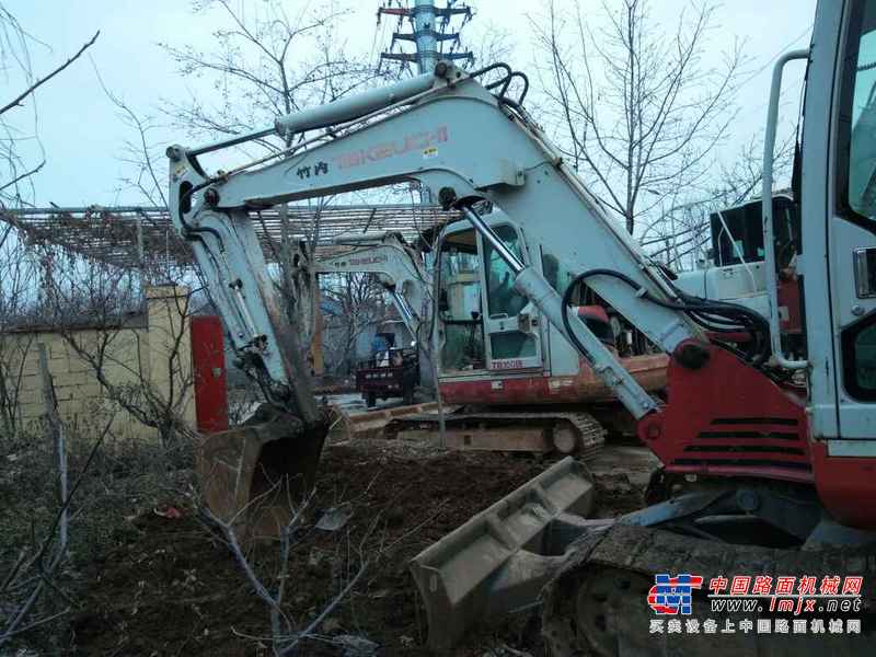 山东出售转让二手5175小时2013年竹内TB160C挖掘机