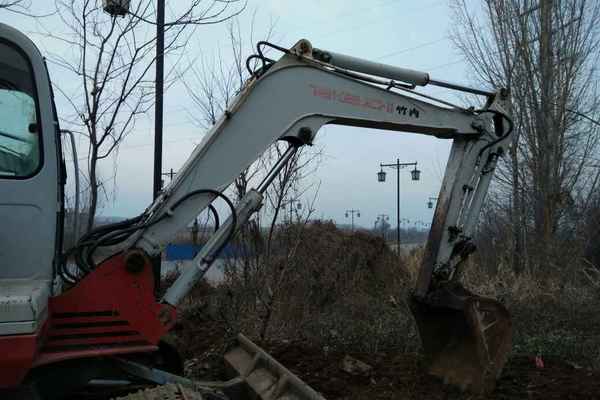 山东出售转让二手5175小时2013年竹内TB160C挖掘机