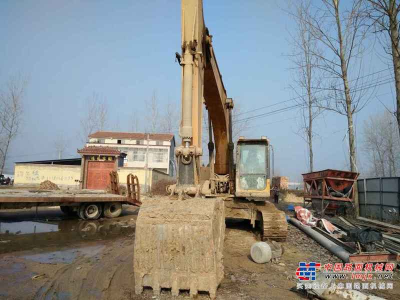 河南出售转让二手8000小时2010年三一重工SY215C挖掘机