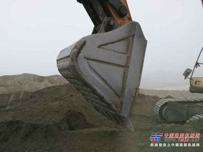 陕西出售转让二手4600小时2012年三一重工SY305挖掘机