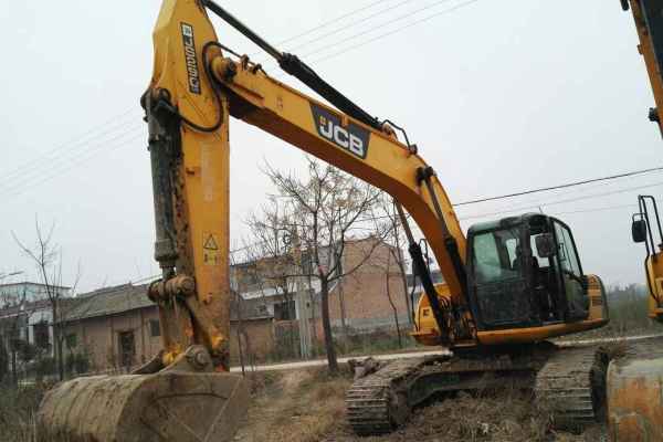 陕西出售转让二手4000小时2011年JCBJS240LC挖掘机