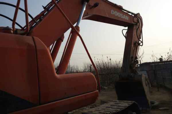 河北出售转让二手11000小时2009年斗山DH300LC挖掘机