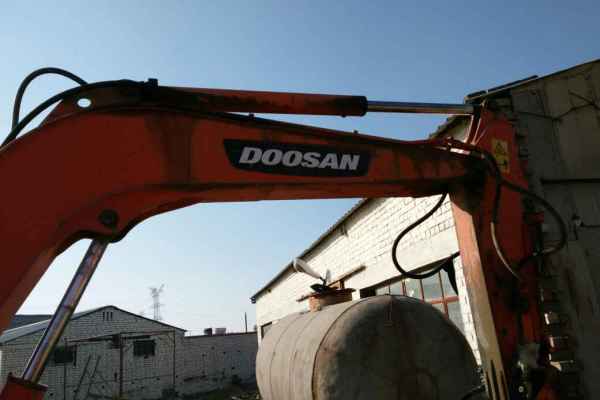内蒙古出售转让二手4900小时2011年斗山DH60挖掘机