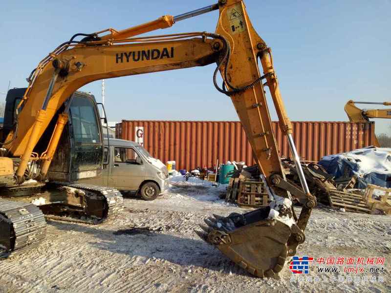 吉林出售转让二手6800小时2012年现代R110挖掘机