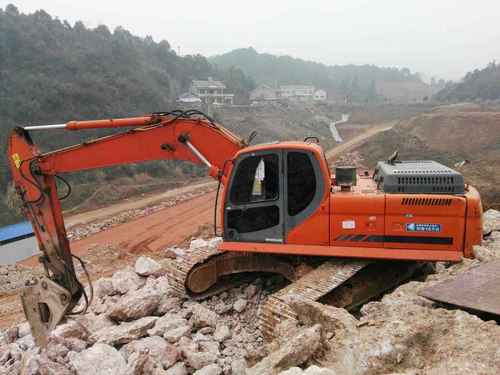 湖南出售转让二手6200小时2011年斗山DX350LC挖掘机