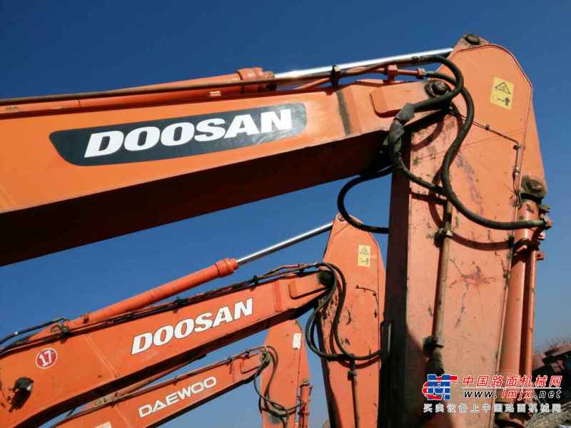 内蒙古出售转让二手9500小时2011年斗山DH300LC挖掘机